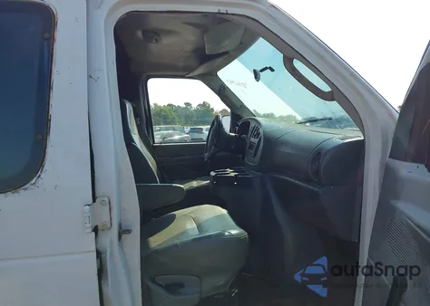 2006 Ford E-150 Commercial/Recreational из США, поврежденный, VIN 1FTRE14W46DA45666